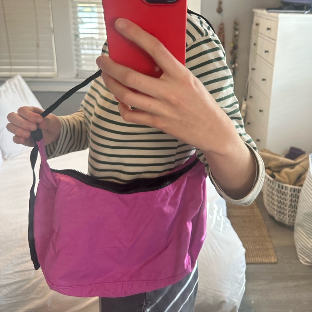 BRAND NEW pink baggu